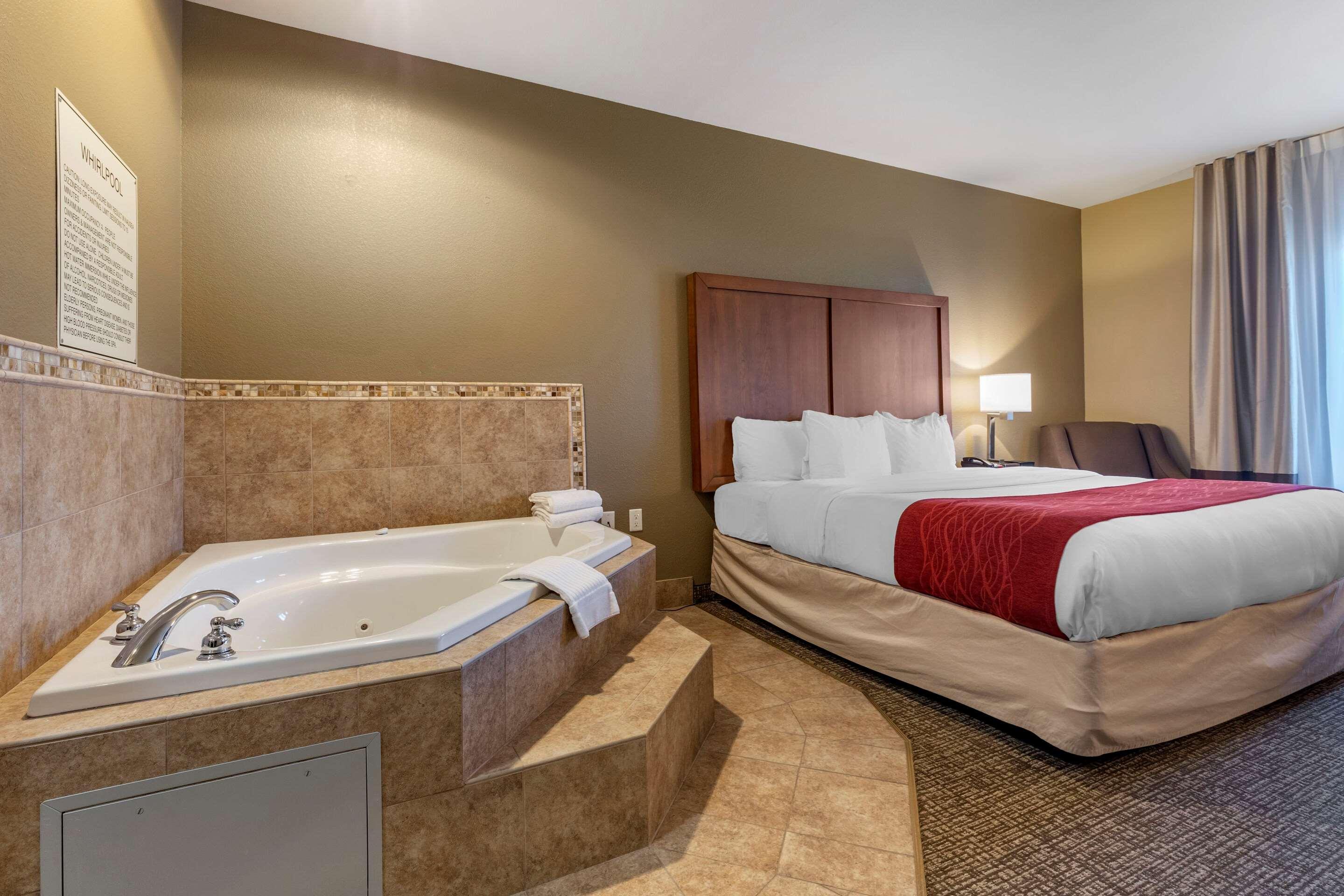 Comfort Inn & Suites Russellville I-40 Zewnętrze zdjęcie