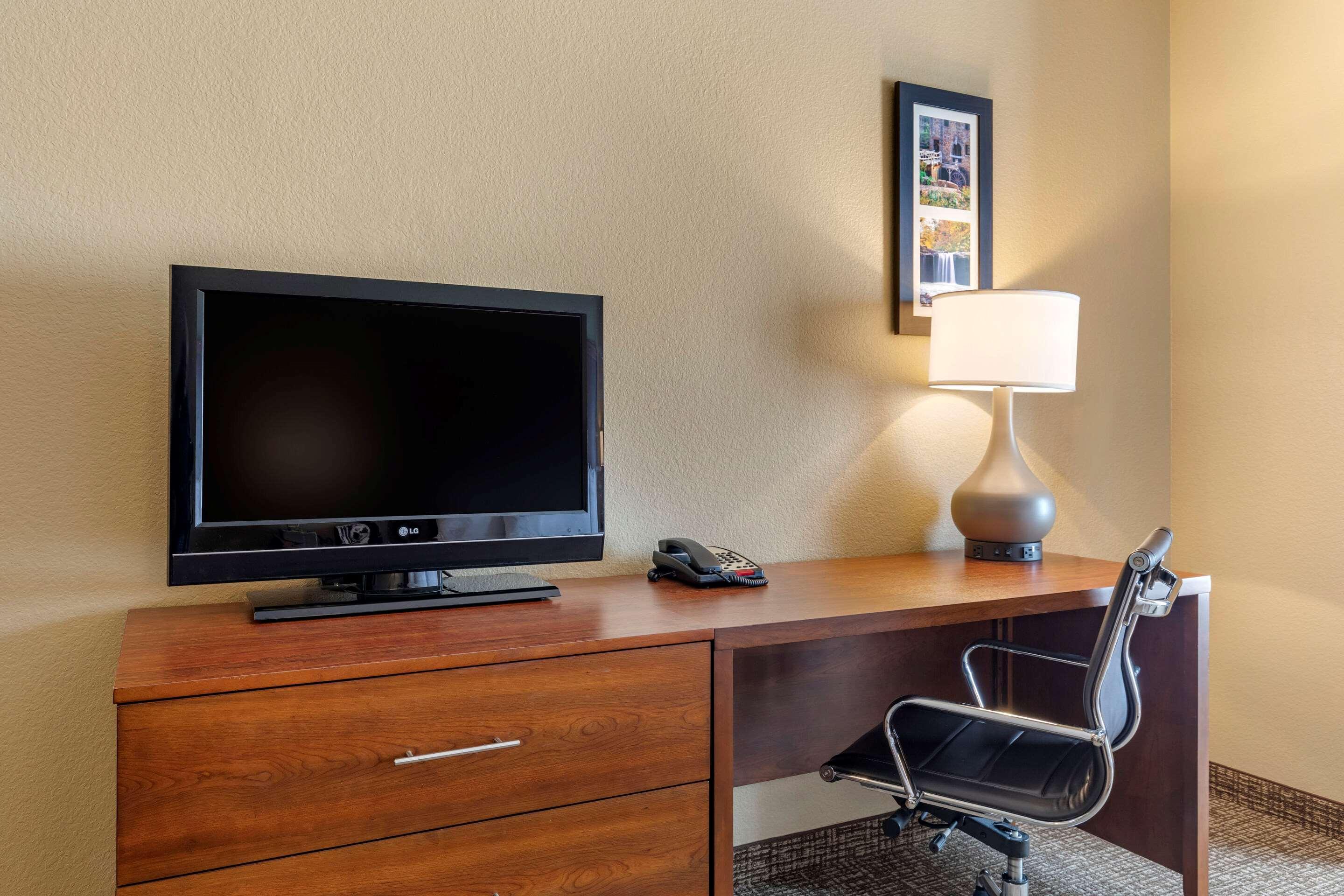 Comfort Inn & Suites Russellville I-40 Zewnętrze zdjęcie