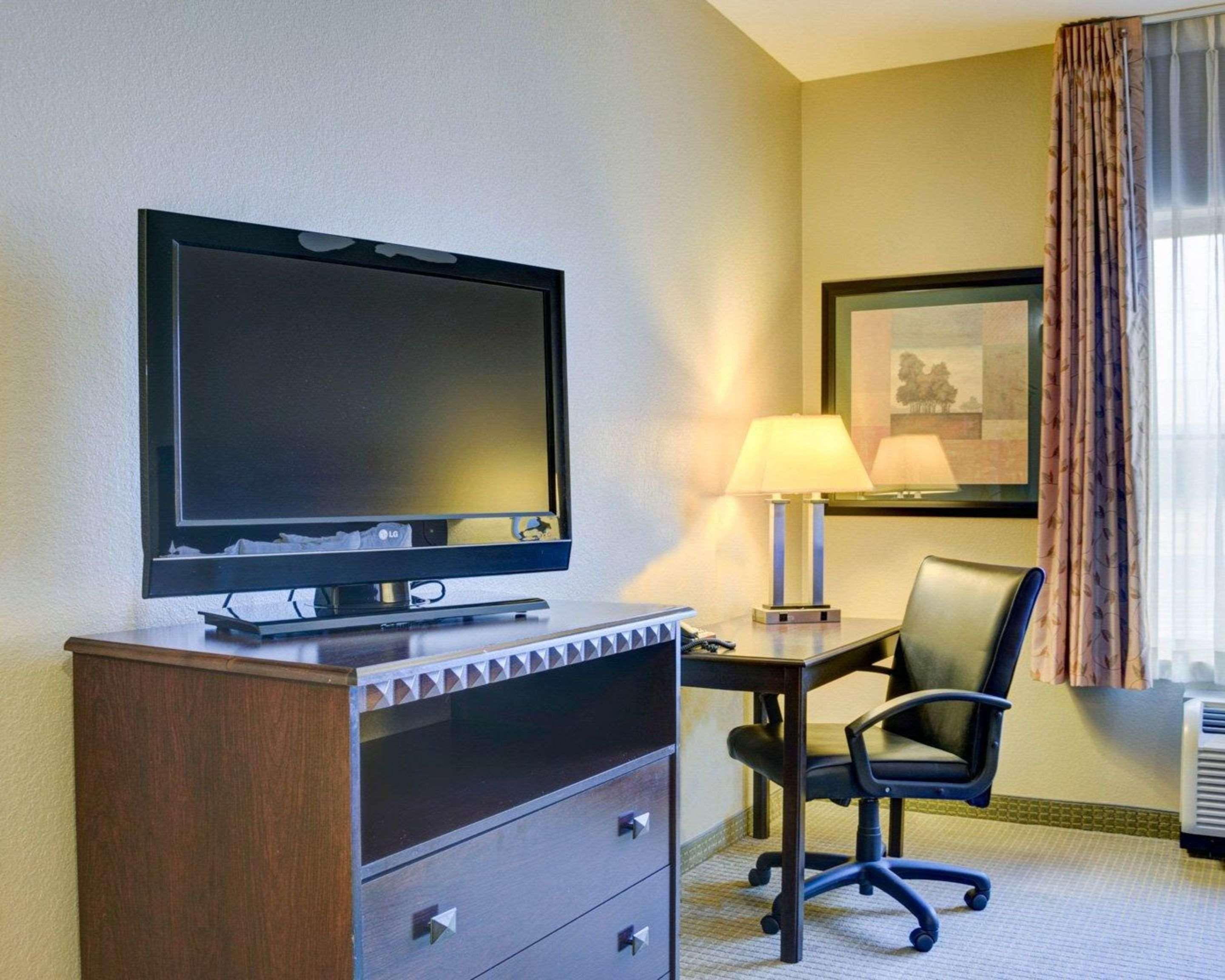 Comfort Inn & Suites Russellville I-40 Zewnętrze zdjęcie