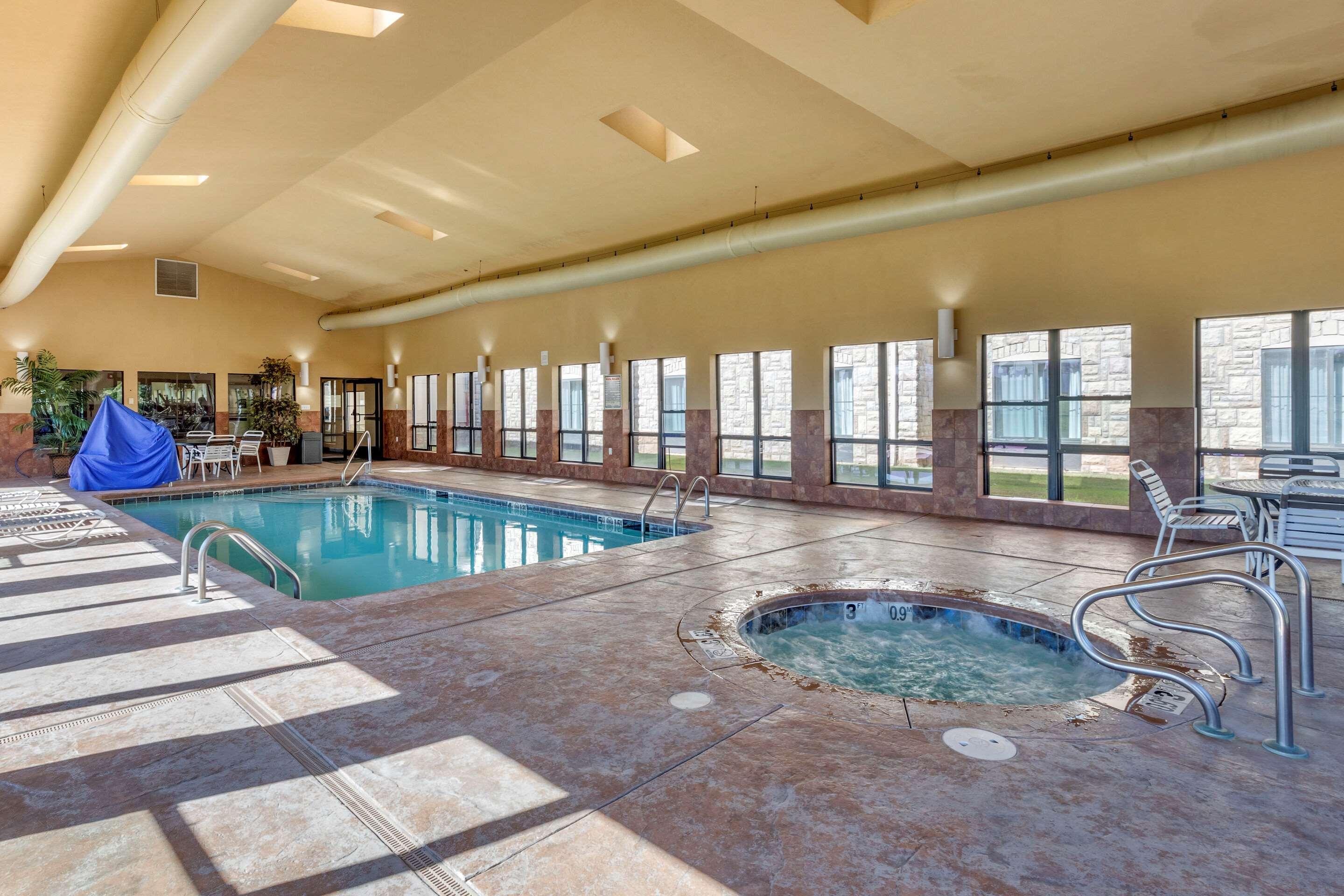 Comfort Inn & Suites Russellville I-40 Zewnętrze zdjęcie