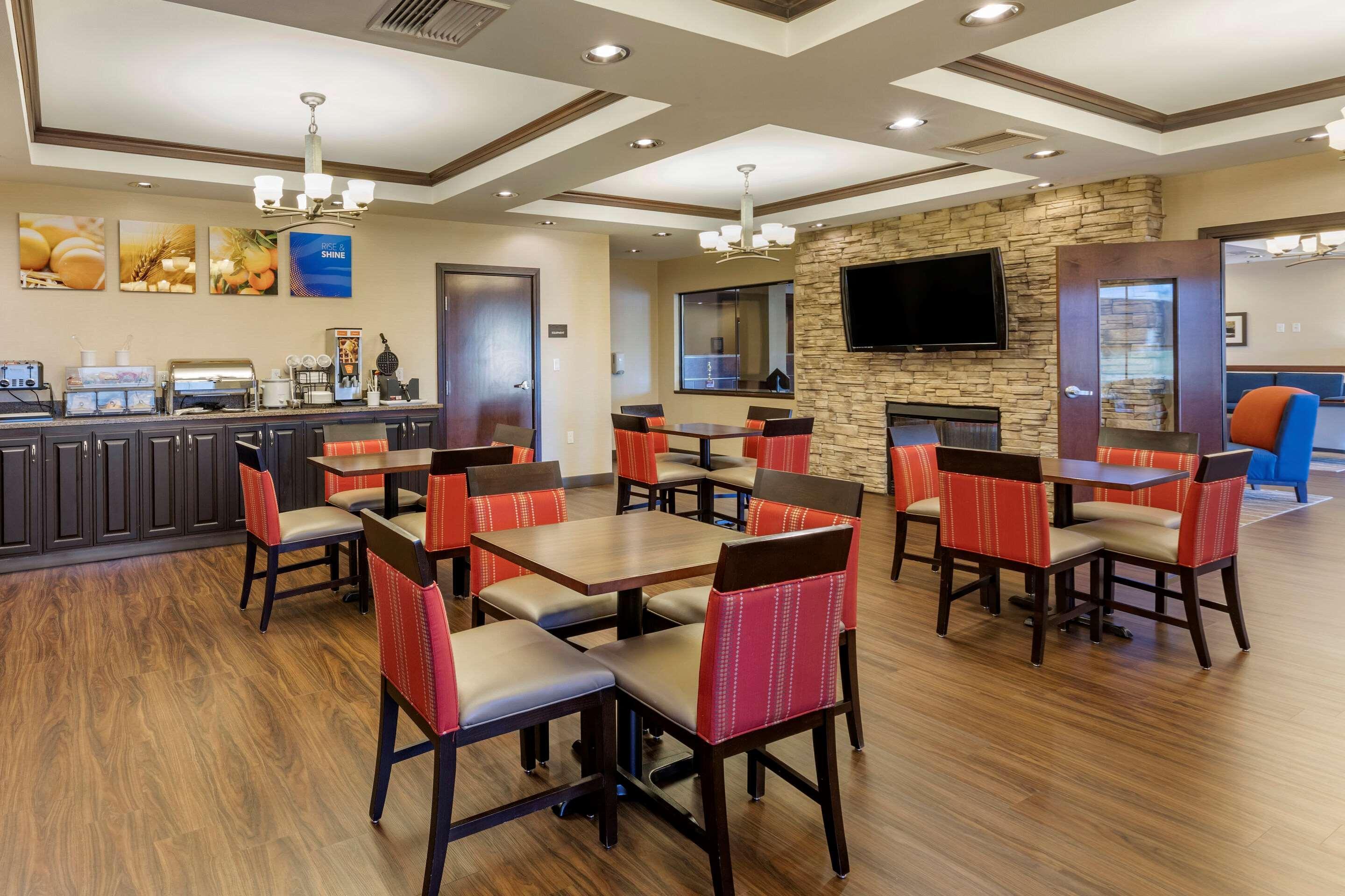 Comfort Inn & Suites Russellville I-40 Zewnętrze zdjęcie